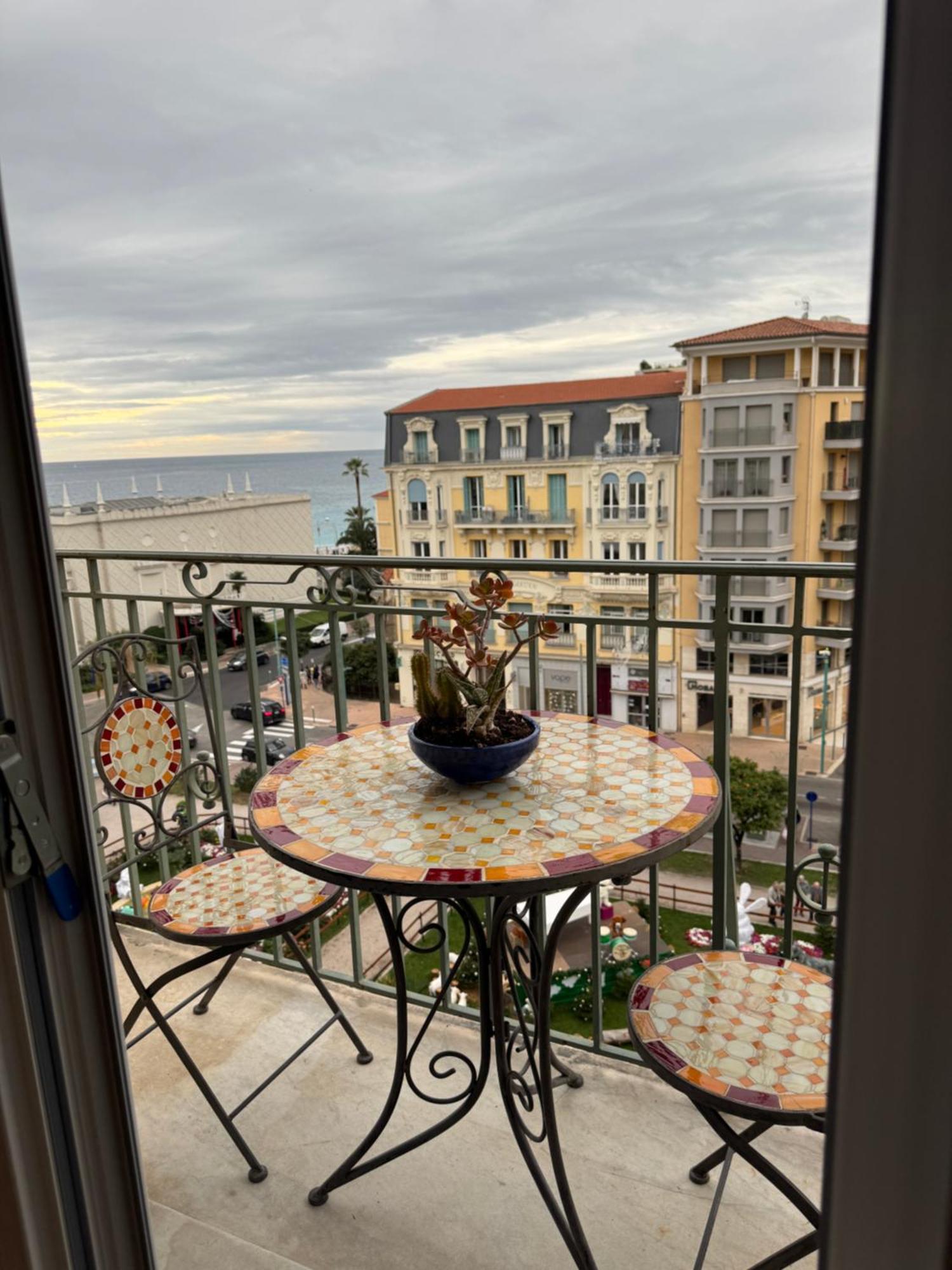Menton Centre Vue Imprenable Sur Mer Et Jardin Bioves Ngoại thất bức ảnh